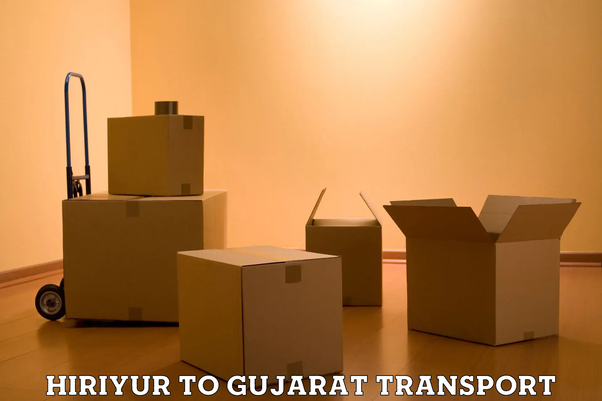 Goods delivery service Hiriyur to IIIT Surat